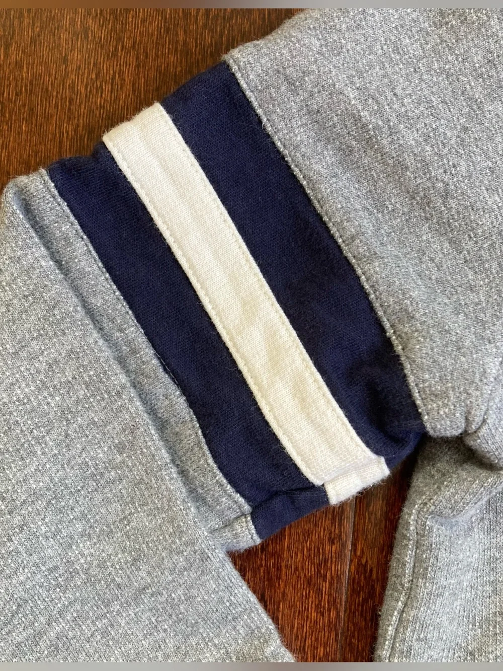 OshKosh Youth Gray Boys Cardigan Sweater Sweatshirt Button Up Size 6 varsity